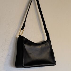 Vintage Giani Bernini black leather shoulder bag, Minimalist, Y2K